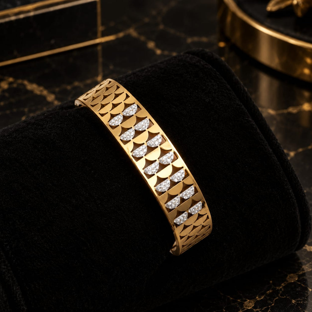 Golden Scallop Design Bracelet with Crystal Details