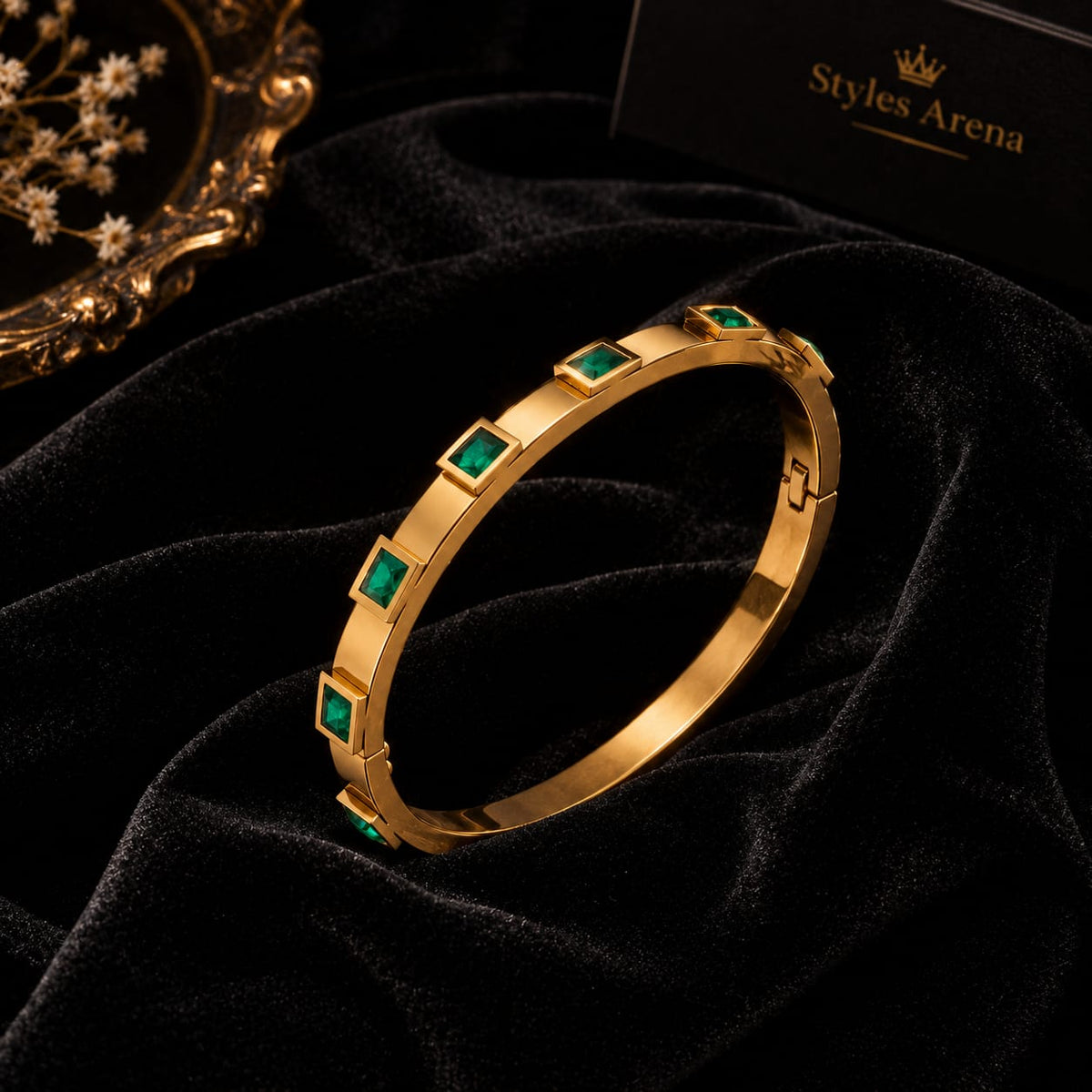 Golden Green Stone Bangle Bracelet – Elegant Design
