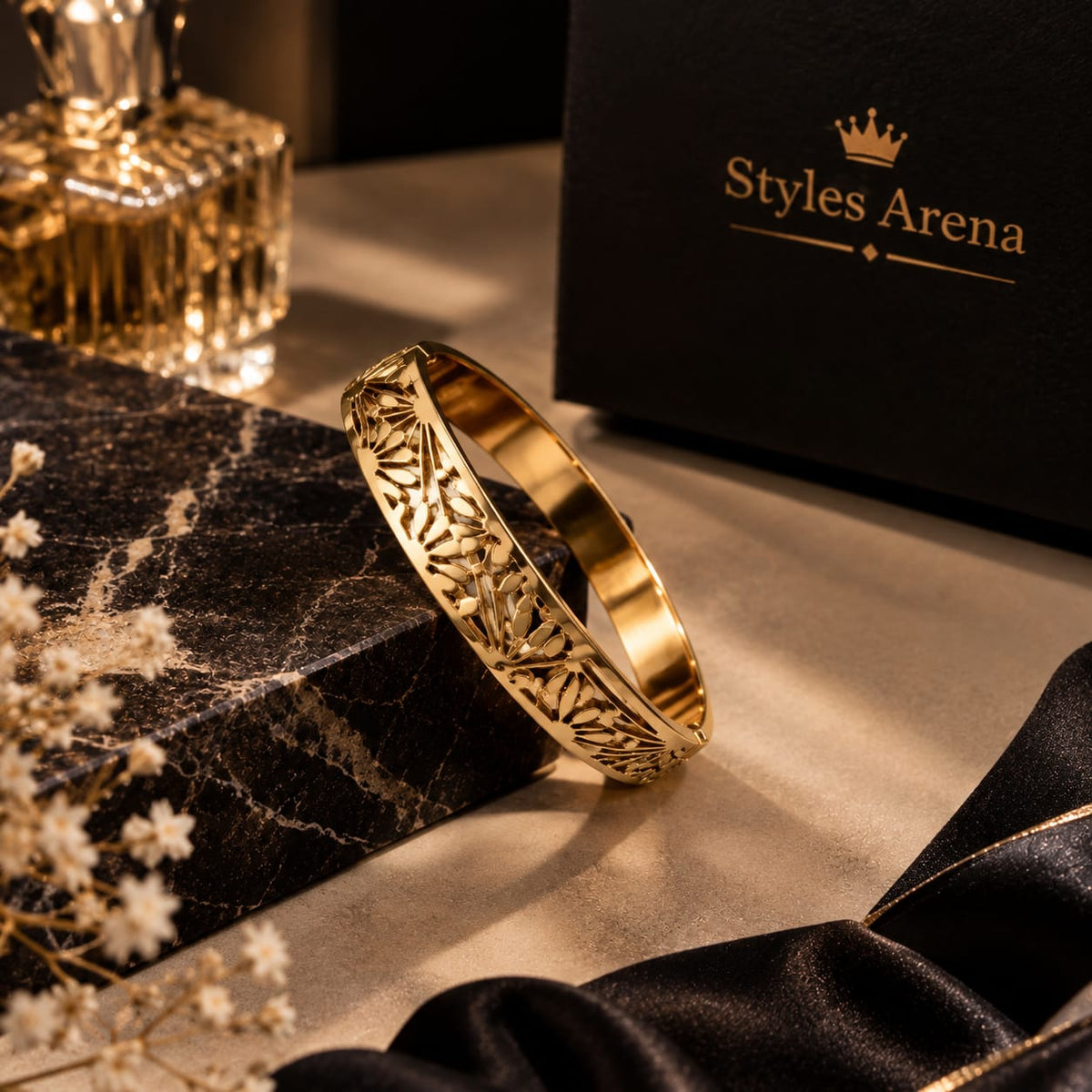 Luxury Gold-Tone Floral Bracelet – Elegant Cutwork Design